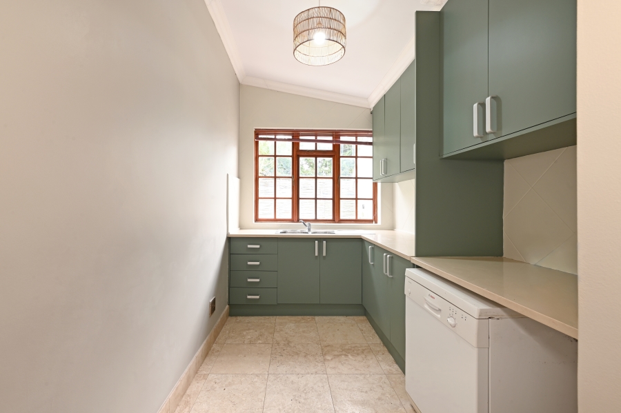 3 Bedroom Property for Sale in Bergvliet Western Cape
